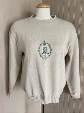 Vintage Granny Cottagecore Beige Knit  Sweater Women’s Size medium